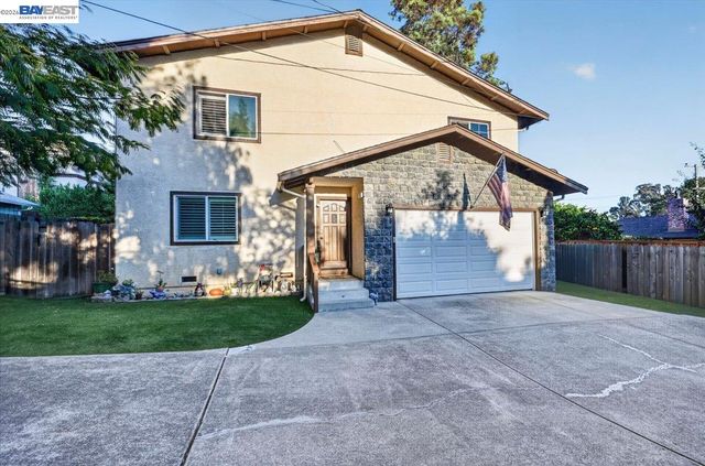 4561 Edwards Ln, Castro Valley, CA 94546