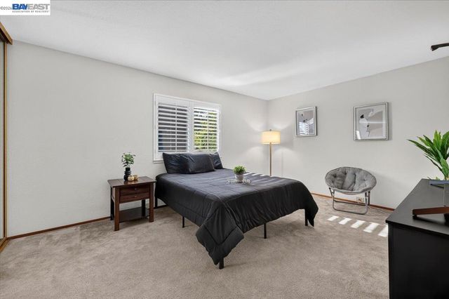 4561 Edwards Ln, Castro Valley, CA 94546
