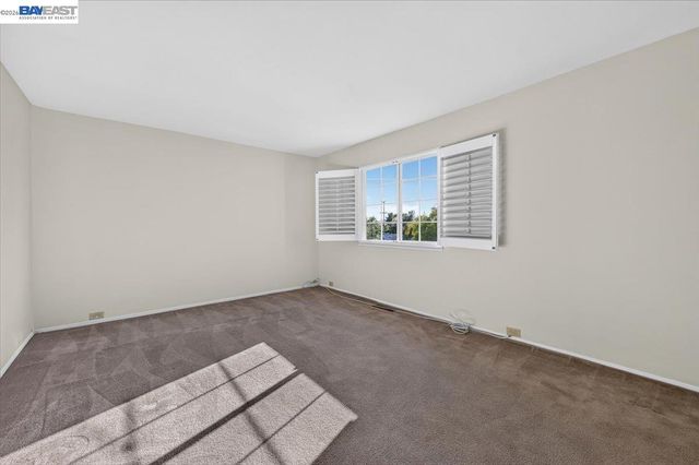 4561 Edwards Ln, Castro Valley, CA 94546