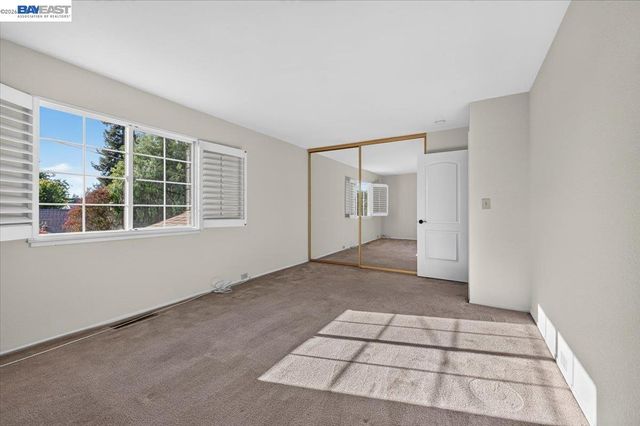 4561 Edwards Ln, Castro Valley, CA 94546
