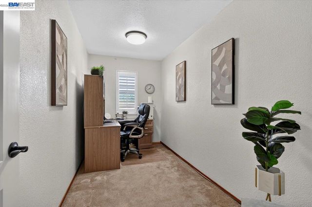 4561 Edwards Ln, Castro Valley, CA 94546