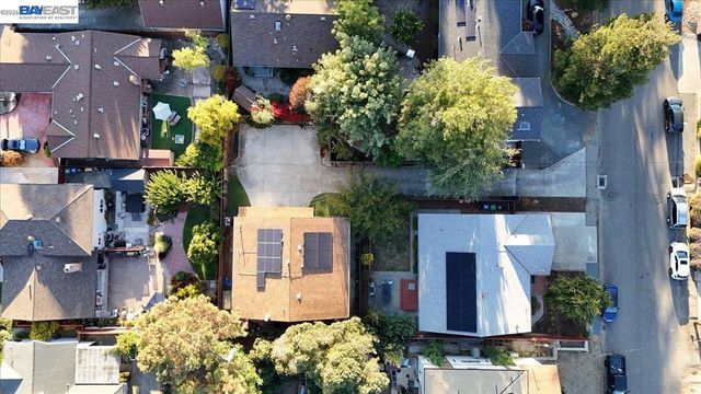 4561 Edwards Ln, Castro Valley, CA 94546