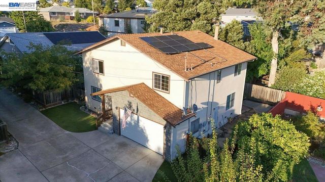 4561 Edwards Ln, Castro Valley, CA 94546
