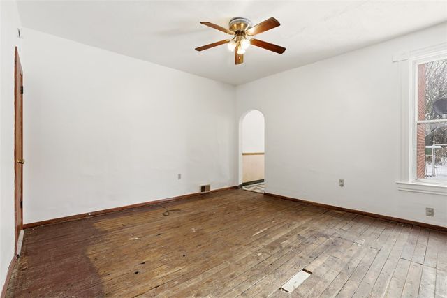 208 W Elizabeth St, Hazelwood, PA 15207