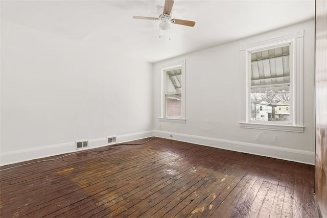 208 W Elizabeth St, Hazelwood, PA 15207