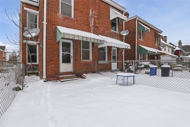 208 W Elizabeth St, Hazelwood, PA 15207