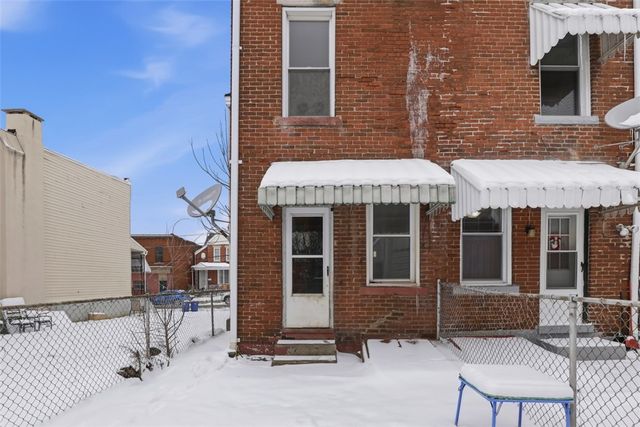 208 W Elizabeth St, Hazelwood, PA 15207