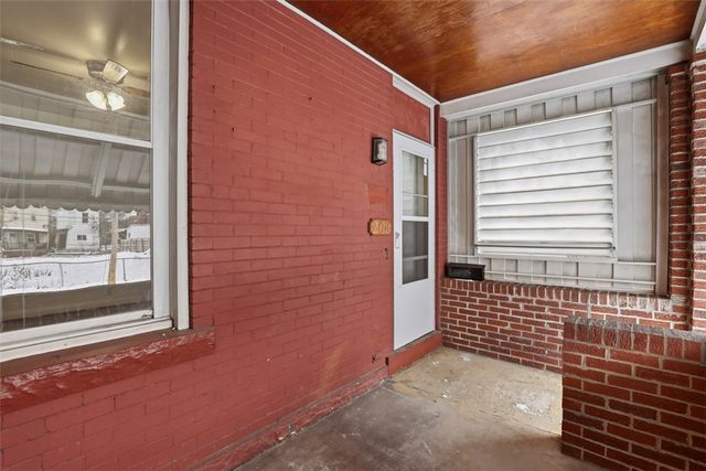 208 W Elizabeth St, Hazelwood, PA 15207