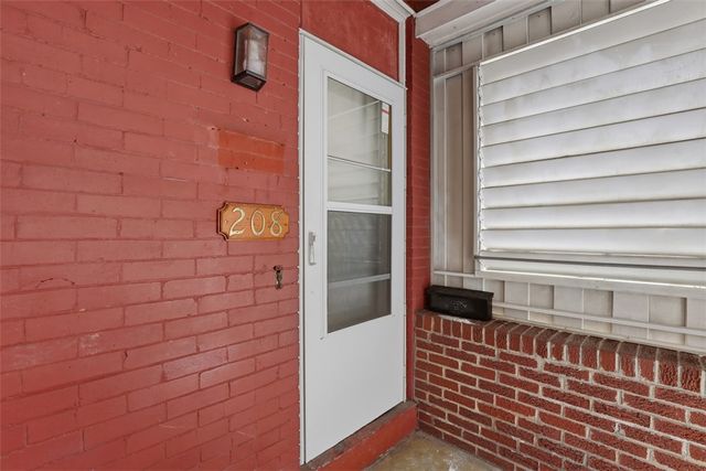 208 W Elizabeth St, Hazelwood, PA 15207