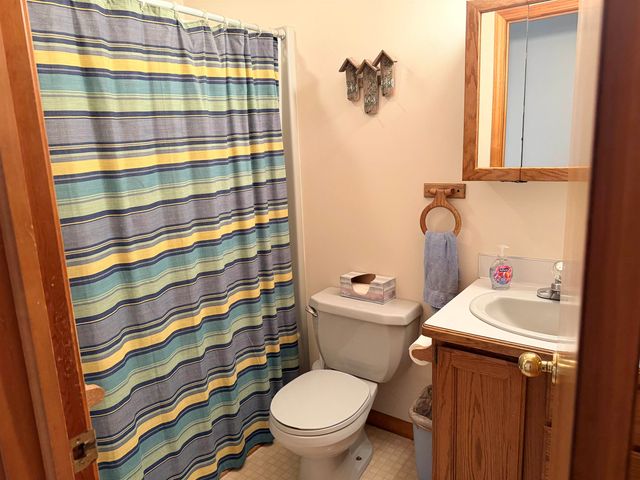 9094 Hill Road, Swartz Creek, MI 48473