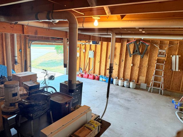 9094 Hill Road, Swartz Creek, MI 48473