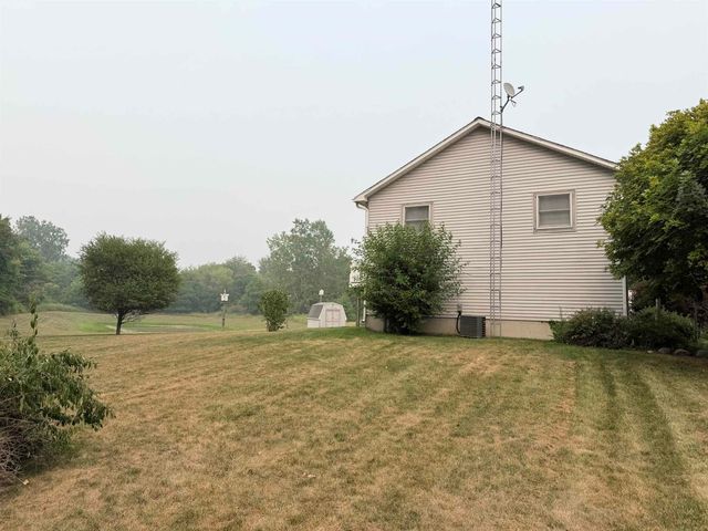 9094 Hill Road, Swartz Creek, MI 48473