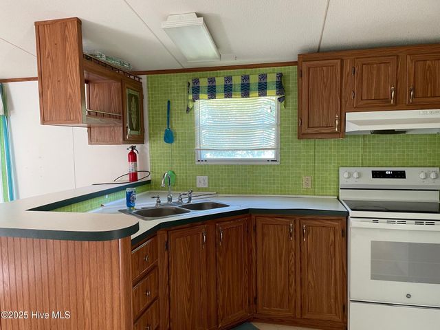 108 Conch Court, Gloucester, NC 28528