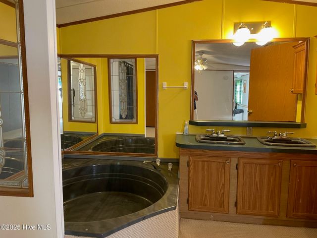 108 Conch Court, Gloucester, NC 28528