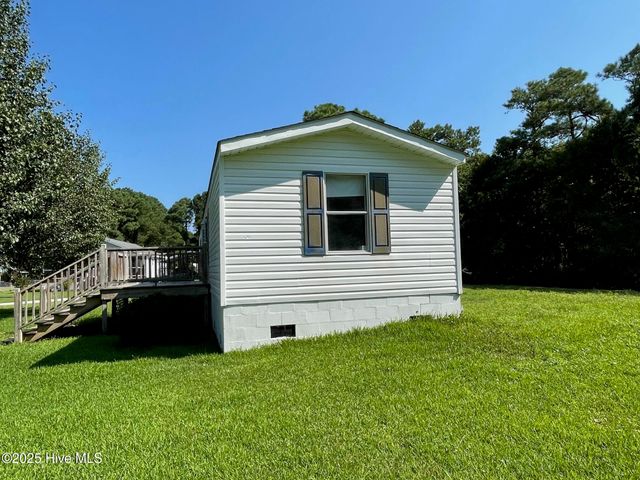 108 Conch Court, Gloucester, NC 28528