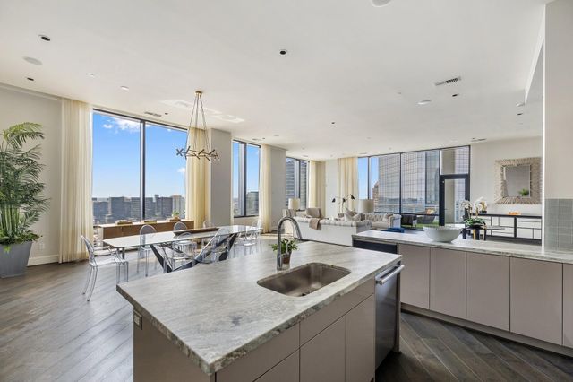 1409 Post Oak Boulevard 2702, Houston, TX 77056