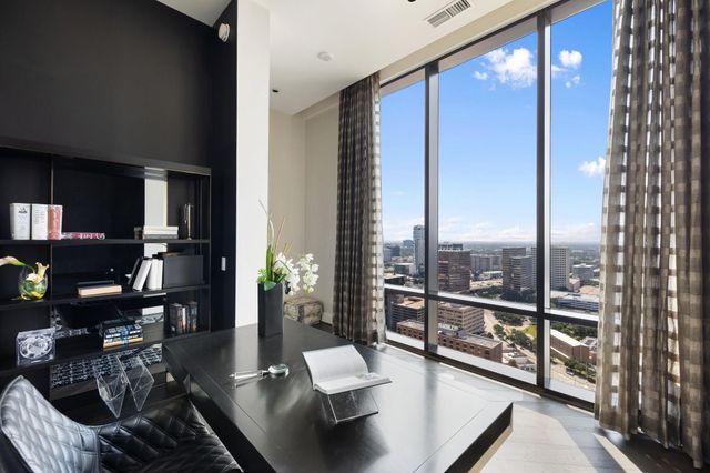 1409 Post Oak Boulevard 2702, Houston, TX 77056