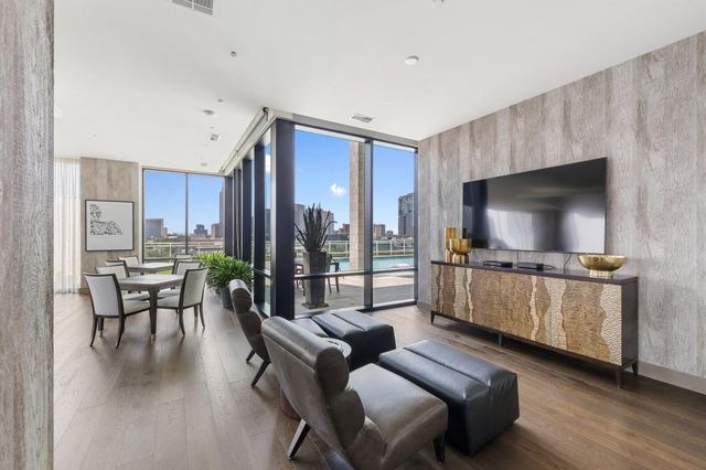 1409 Post Oak Boulevard 2702, Houston, TX 77056