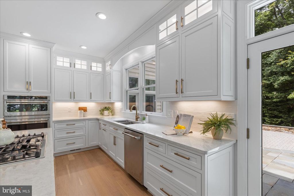 Image 14 of property listing at 1322 WINDSOR RIDGE LN, Annapolis, MD 21409