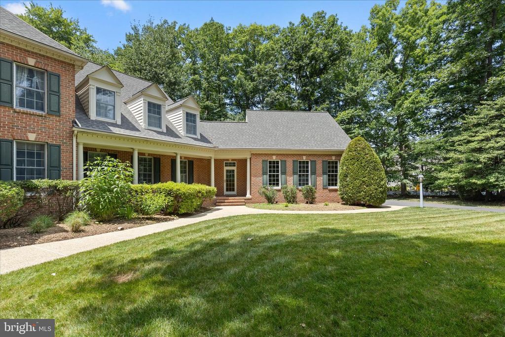 Image 4 of property listing at 1322 WINDSOR RIDGE LN, Annapolis, MD 21409