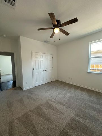 206 Thurman Holt RD, Hutto, TX 78634