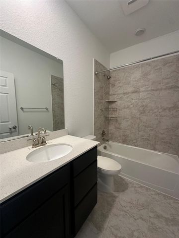206 Thurman Holt RD, Hutto, TX 78634