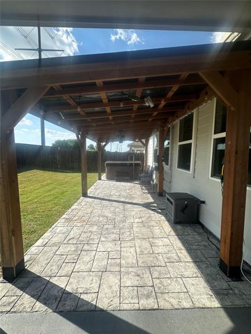 206 Thurman Holt RD, Hutto, TX 78634