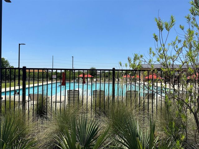 206 Thurman Holt RD, Hutto, TX 78634