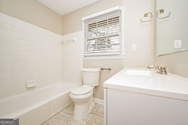 1645 Oak Forest Drive SE, Conyers, GA 30013