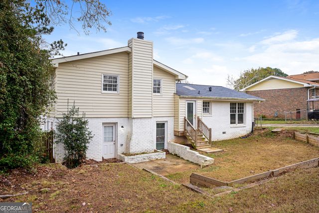 1645 Oak Forest Drive SE, Conyers, GA 30013