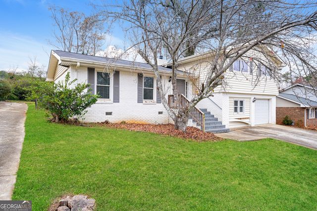 1645 Oak Forest Drive SE, Conyers, GA 30013