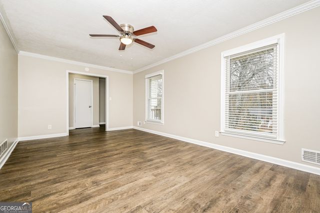 1645 Oak Forest Drive SE, Conyers, GA 30013