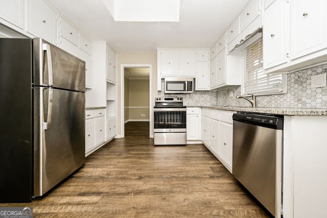 1645 Oak Forest Drive SE, Conyers, GA 30013