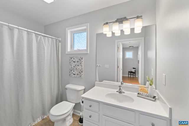 1004 PAGE ST, Charlottesville, VA 22903