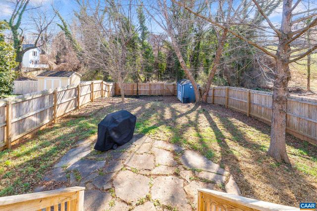 1004 PAGE ST, Charlottesville, VA 22903