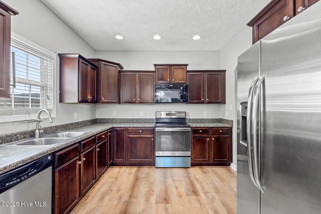 943 Dynamo Lane, Jacksonville, NC 28546