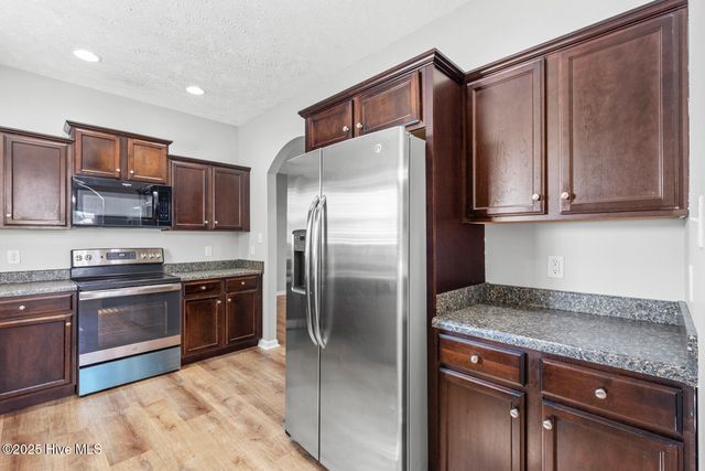 943 Dynamo Lane, Jacksonville, NC 28546