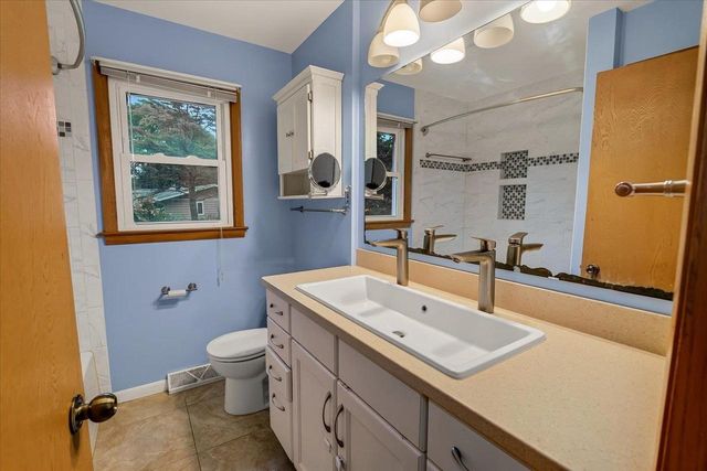 5033 Regent Street, Madison, WI 53705