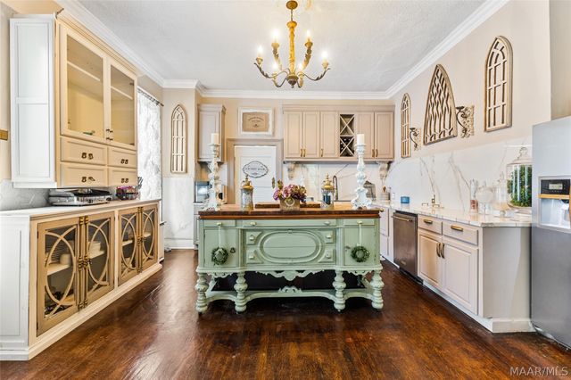 1241 S Hull Street, Montgomery, AL 36104