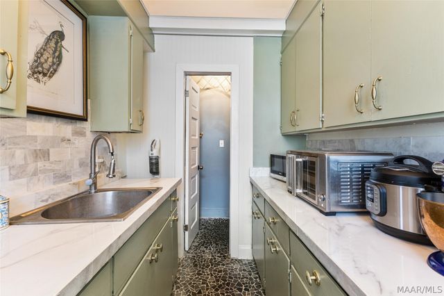 1241 S Hull Street, Montgomery, AL 36104