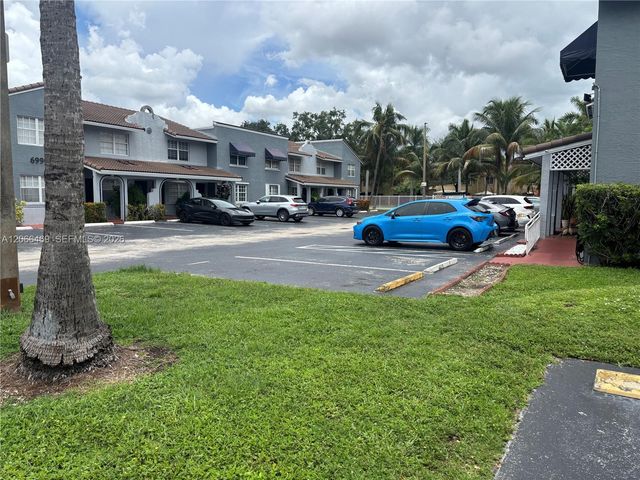 6910 NW 173rd Drive 1008, Hialeah, FL 33015