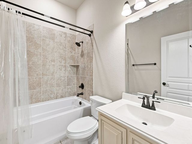 5429 Quiet Woods Trail, Fort Worth, TX 76123