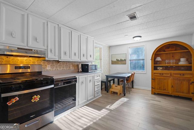 129 Woodland Drive, Gray, GA 31032