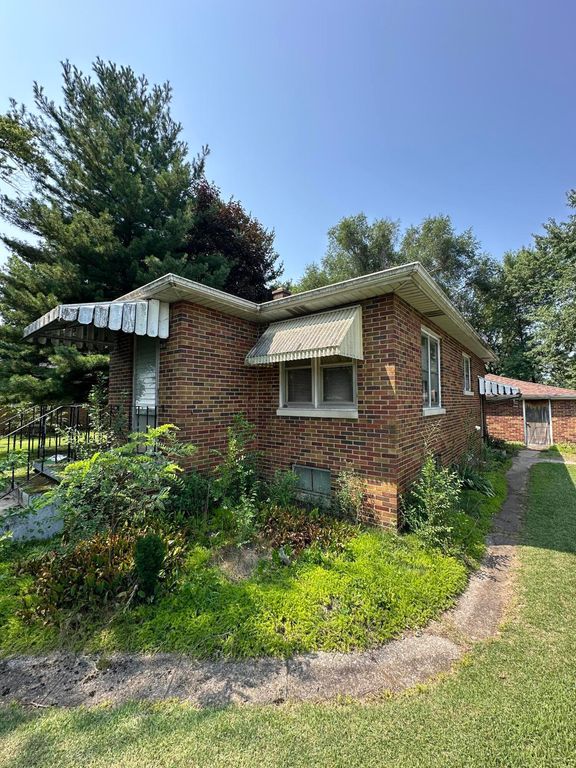428 Harrison Avenue, Hobart, IN 46342
