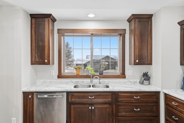 811 2nd Avenue SW, Rice, MN 56367