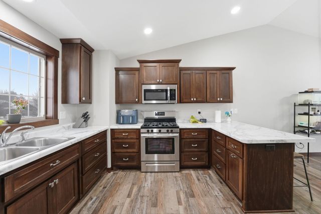 811 2nd Avenue SW, Rice, MN 56367