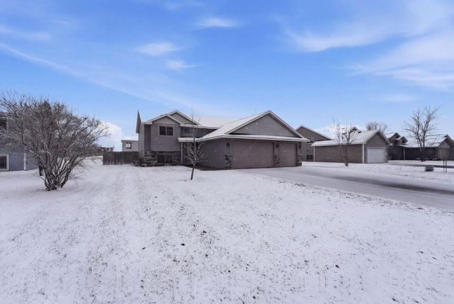 811 2nd Avenue SW, Rice, MN 56367