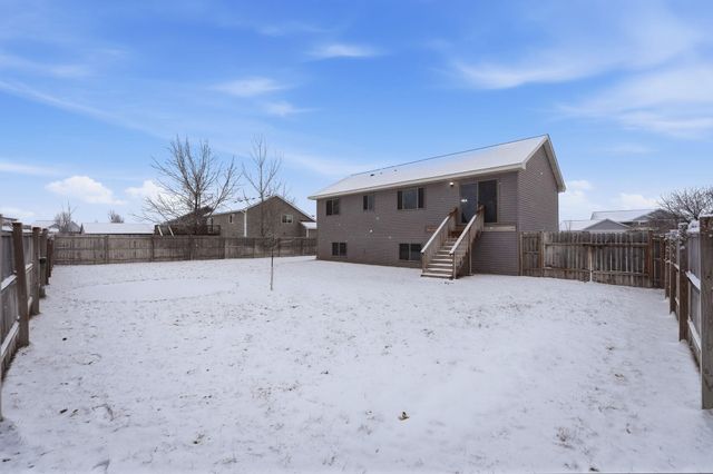811 2nd Avenue SW, Rice, MN 56367