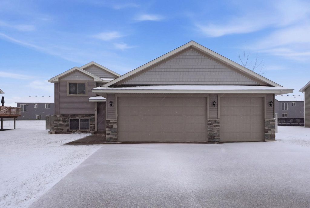 811 2nd Avenue SW, Rice, MN 56367