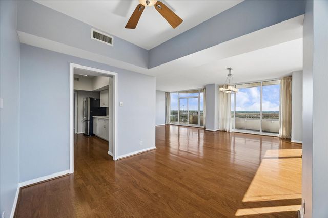 15 Greenway Plaza 14F, Houston, TX 77046